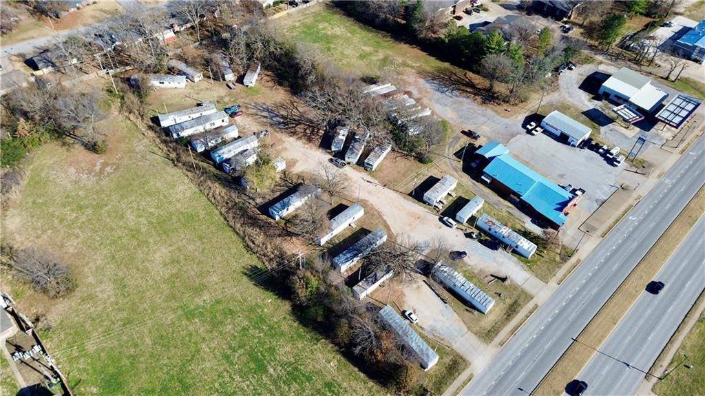 Siloam Springs, AR 72761,2117 W Highway 412