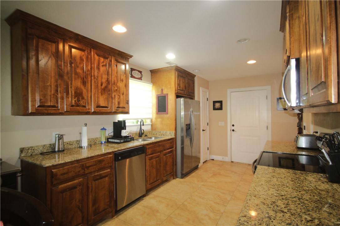 Rogers, AR 72756,10484 Kays Ln