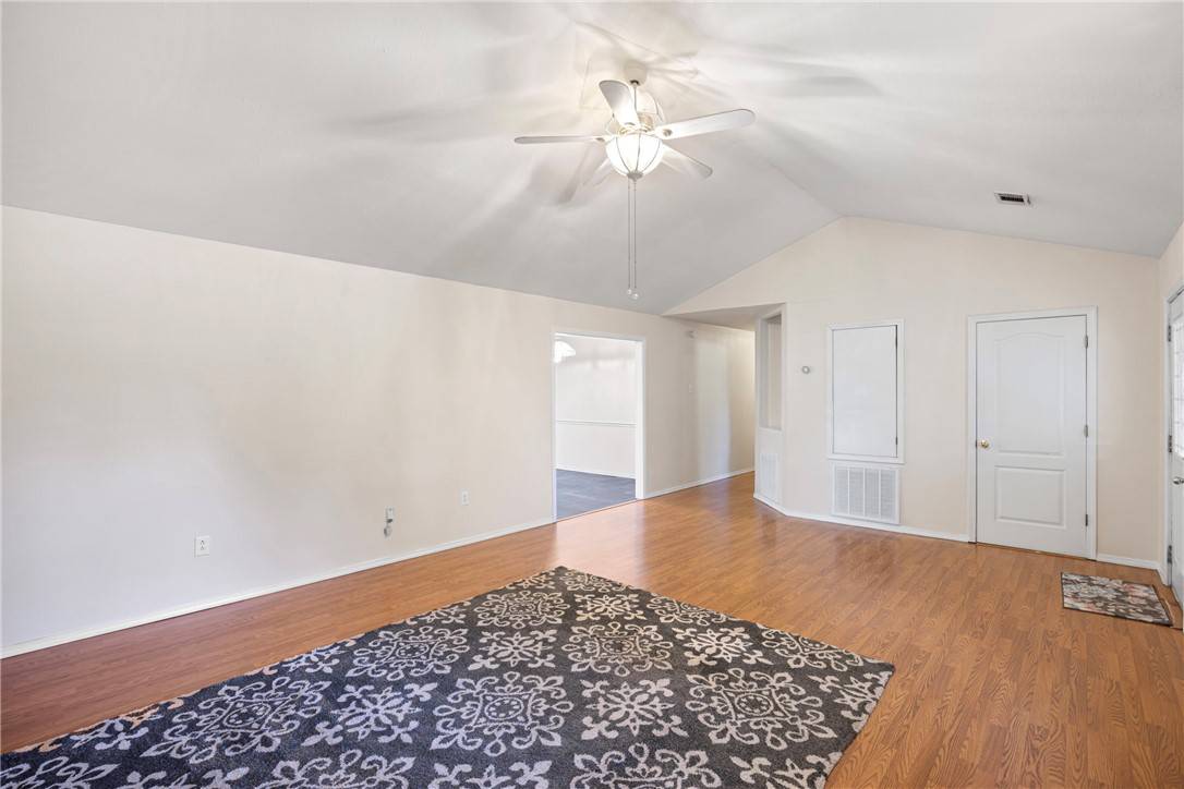 Dover, AR 72837,1375 Pine Hill Rd