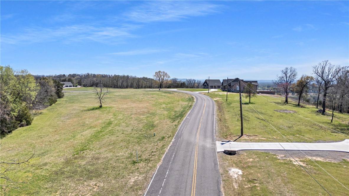Russellville, AR 72802,324 Apple Ln