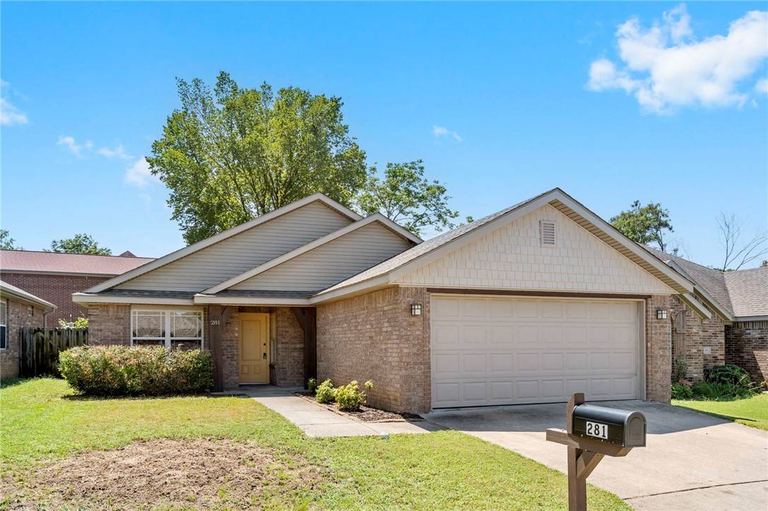 Fayetteville, AR 72703,281 E Madrid St