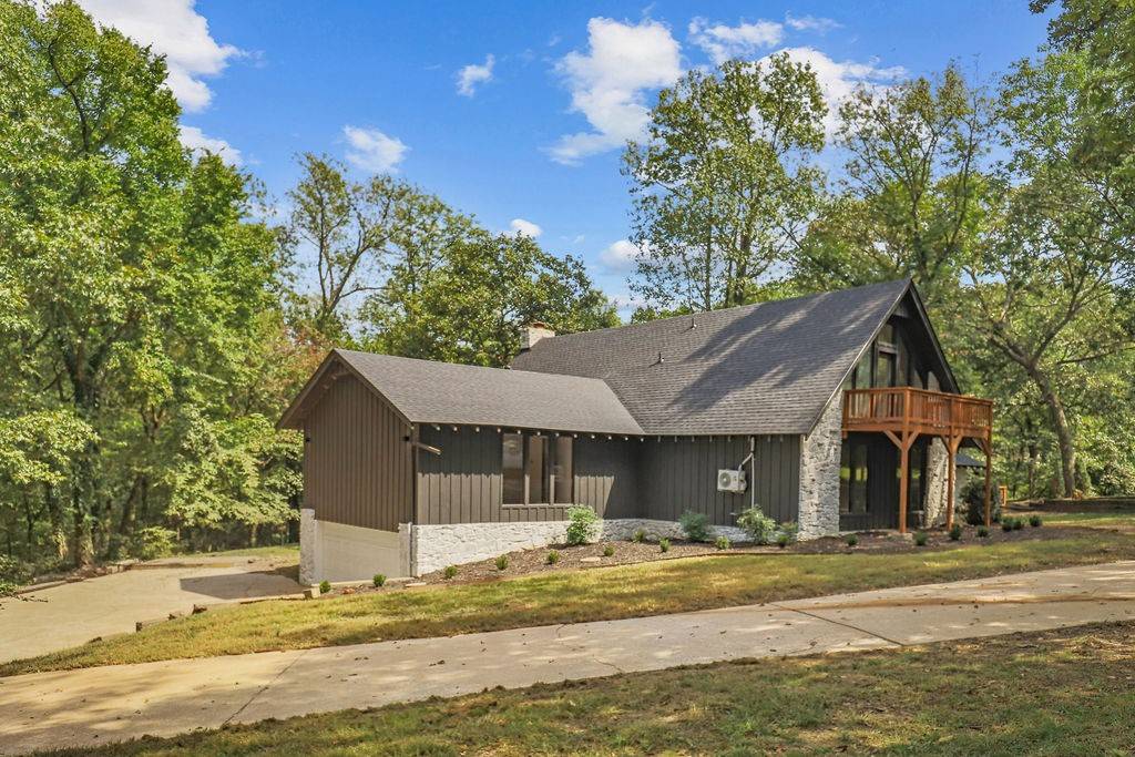 Siloam Springs, AR 72761,101 N Dogwood St