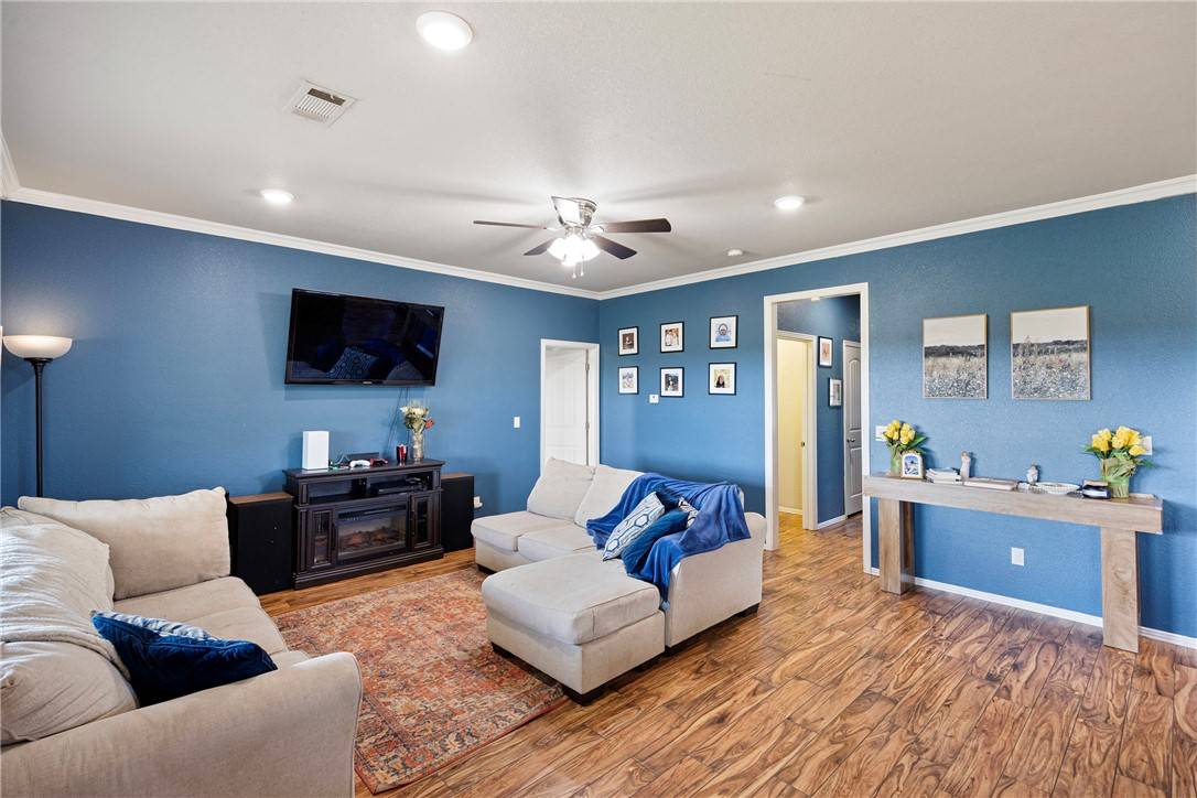 Altus, AR 72821,1015 E Church St