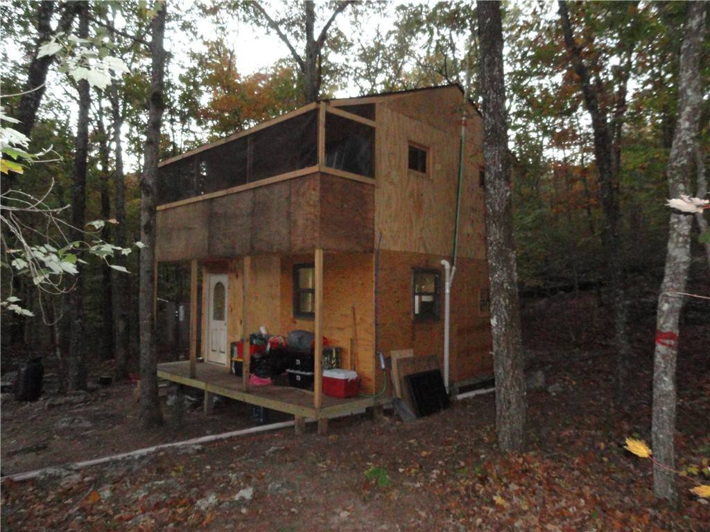 Leslie, AR 72645,2340 Shady Grove Rd