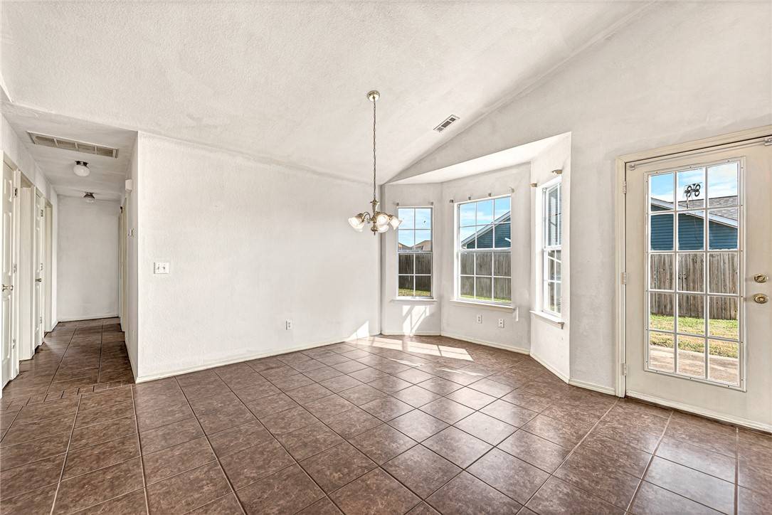 Siloam Springs, AR 72761,1009 Flynt St