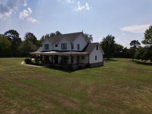 Russellville, AR 72802,240 Summerglow Rd