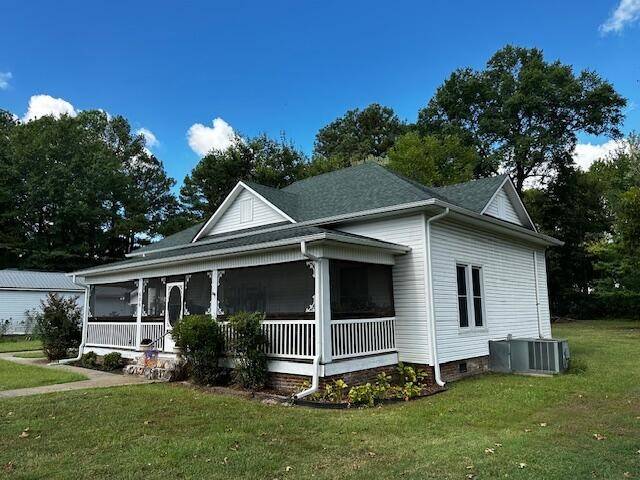Atkins, AR 72823,606 NW 1st St