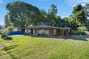 Russellville, AR 72802,207 E Fir St