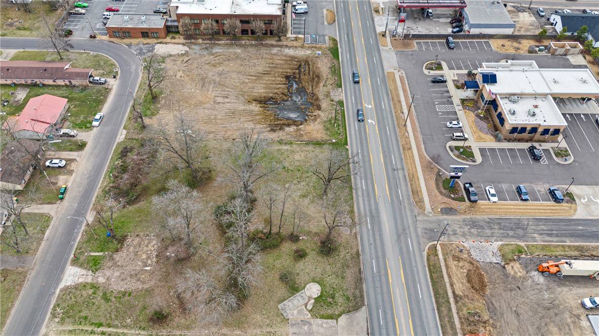 Russellville, AR 72801,824 N Arkansas Ave