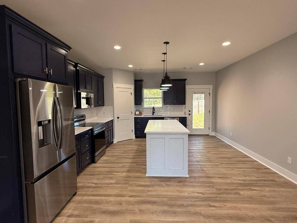 Russellville, AR 72802,145 Harbor Cir