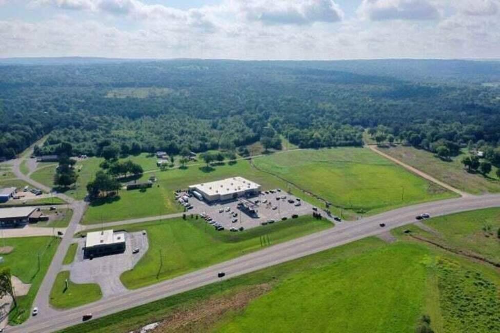 Dover, AR 72837,Market St