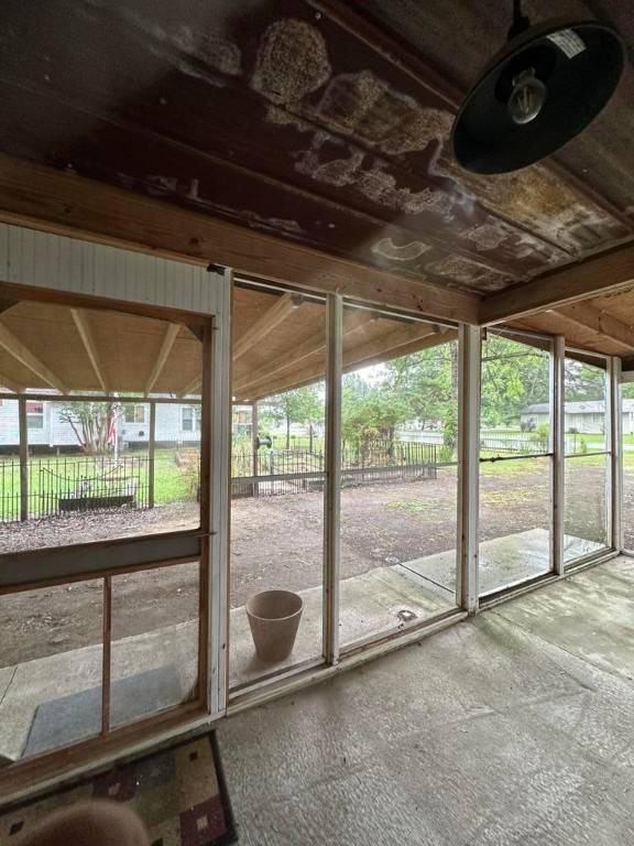 Plainview, AR 72857,109 N Davis Ave