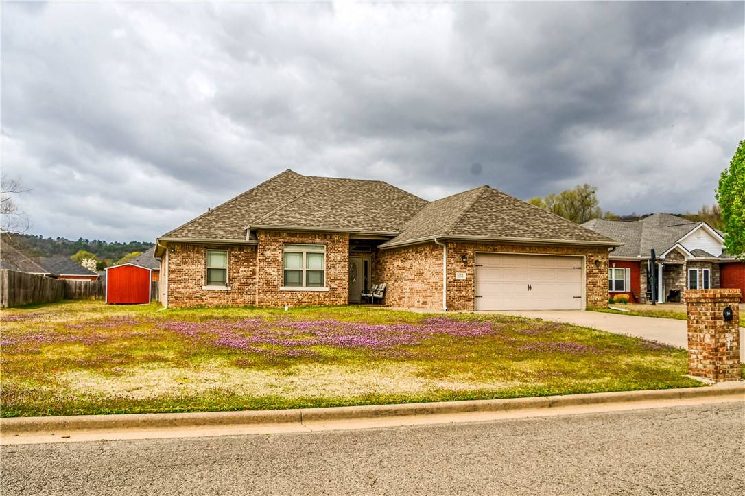 Russellville, AR 72802,133 Angelfish Ln