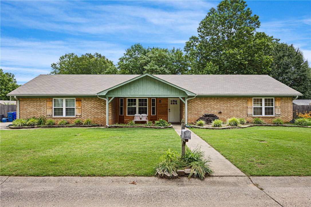 Conway, AR 72034,19 Fair Oaks Dr