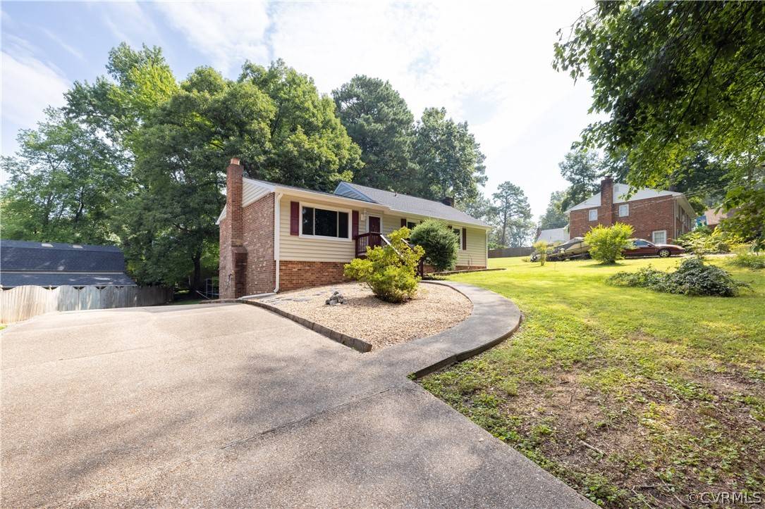 Richmond, VA 23235,9018 Brucewood DR