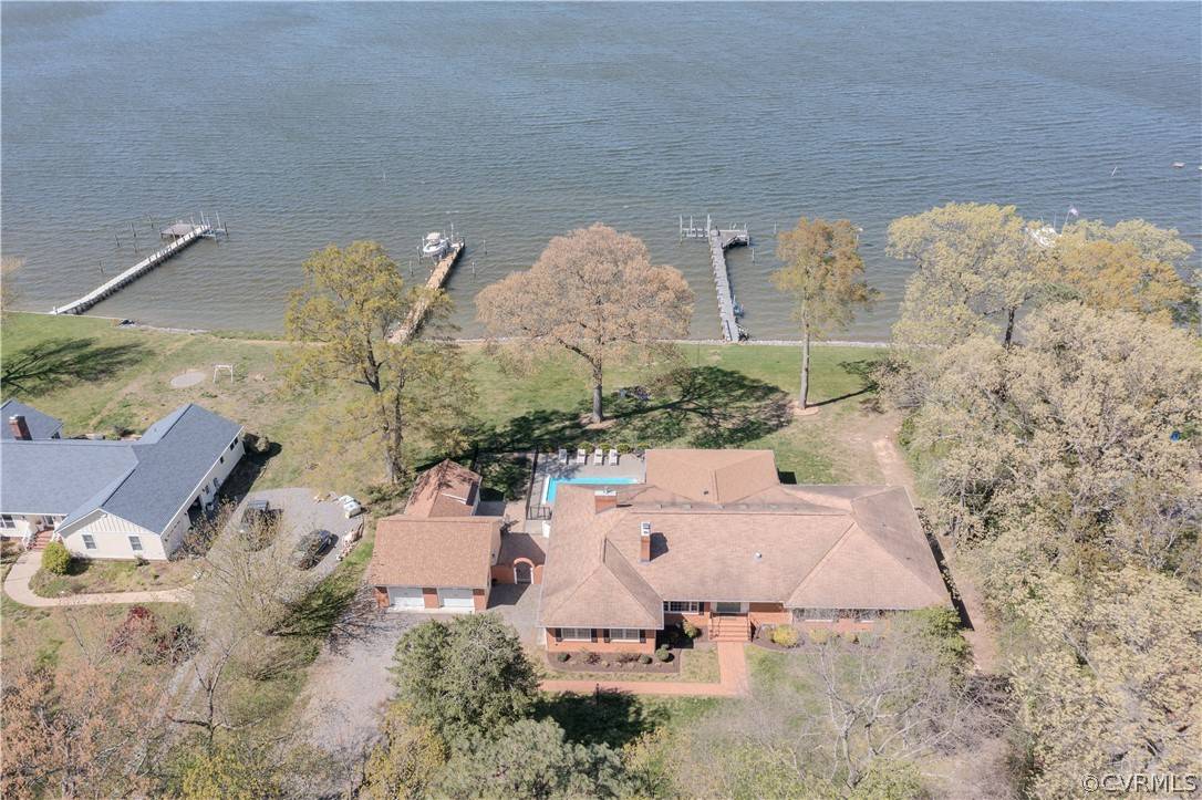 Reedville, VA 22539,221 Cedar Dale LN