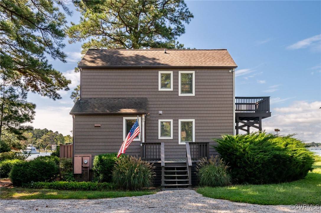 White Stone, VA 22578,85 Camp DR