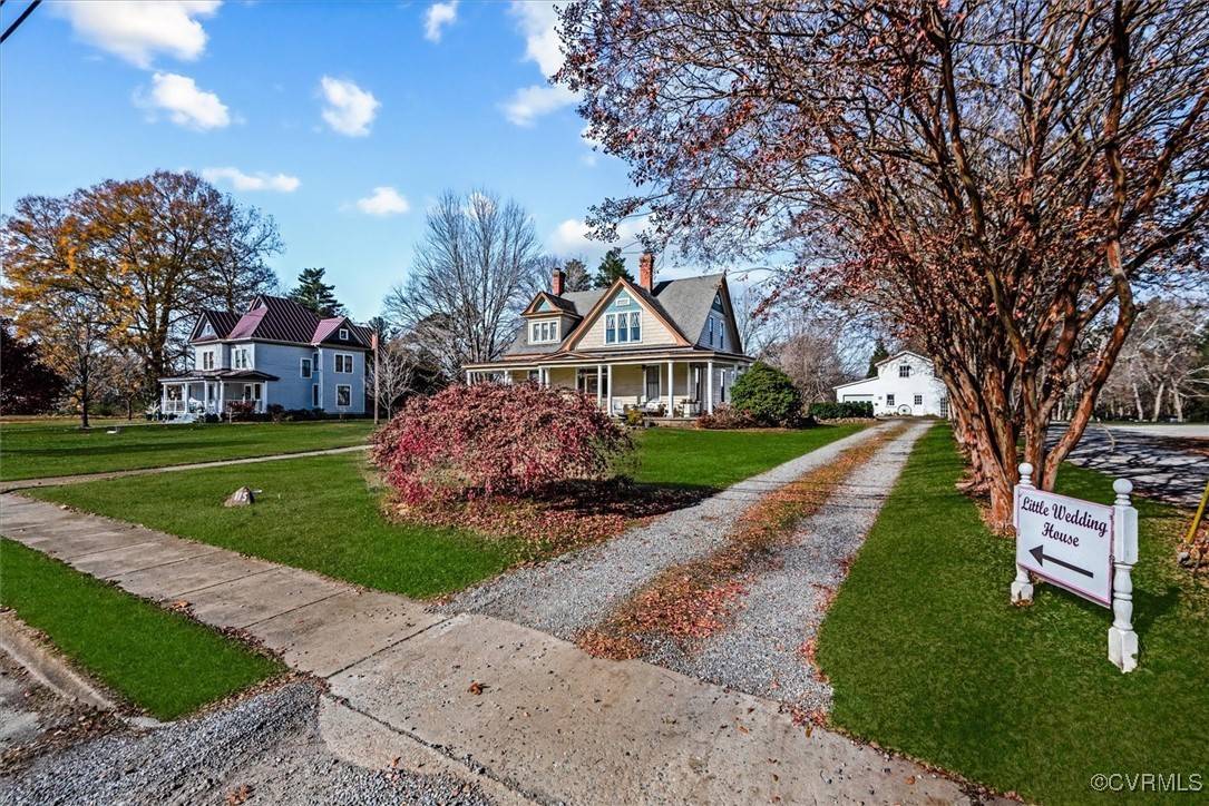 Bowling Green, VA 22427,115 E Broaddus AVE