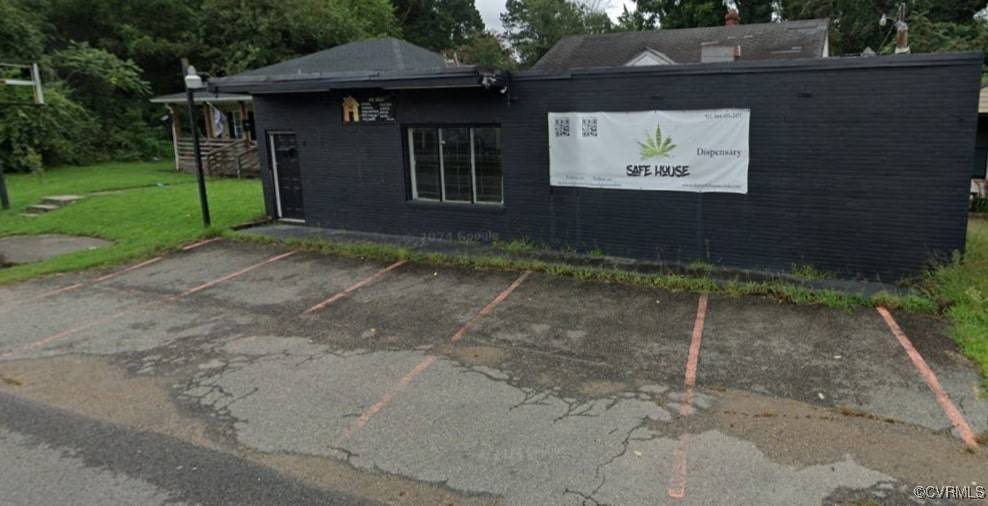 Petersburg, VA 23803,2026 E Washington ST