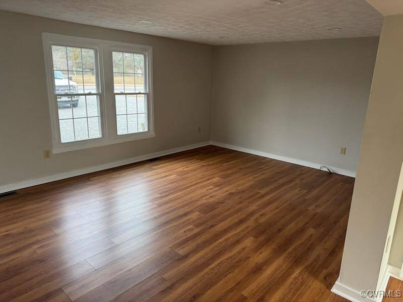 Kilmarnock, VA 22482,680 N Main ST
