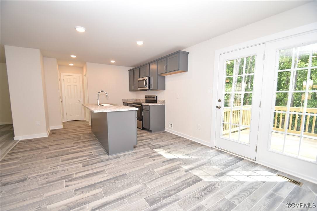 Henrico, VA 23231,7033 Winthrop ST