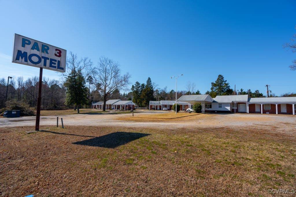South Chesterfield, VA 23834,16800 Route 1