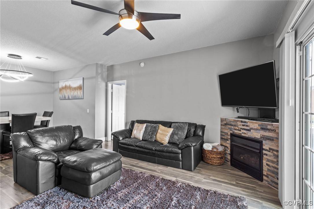 Glen Allen, VA 23059,9600 Links WAY #H