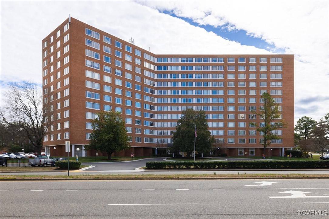 Henrico, VA 23230,5100 Monument AVE #910