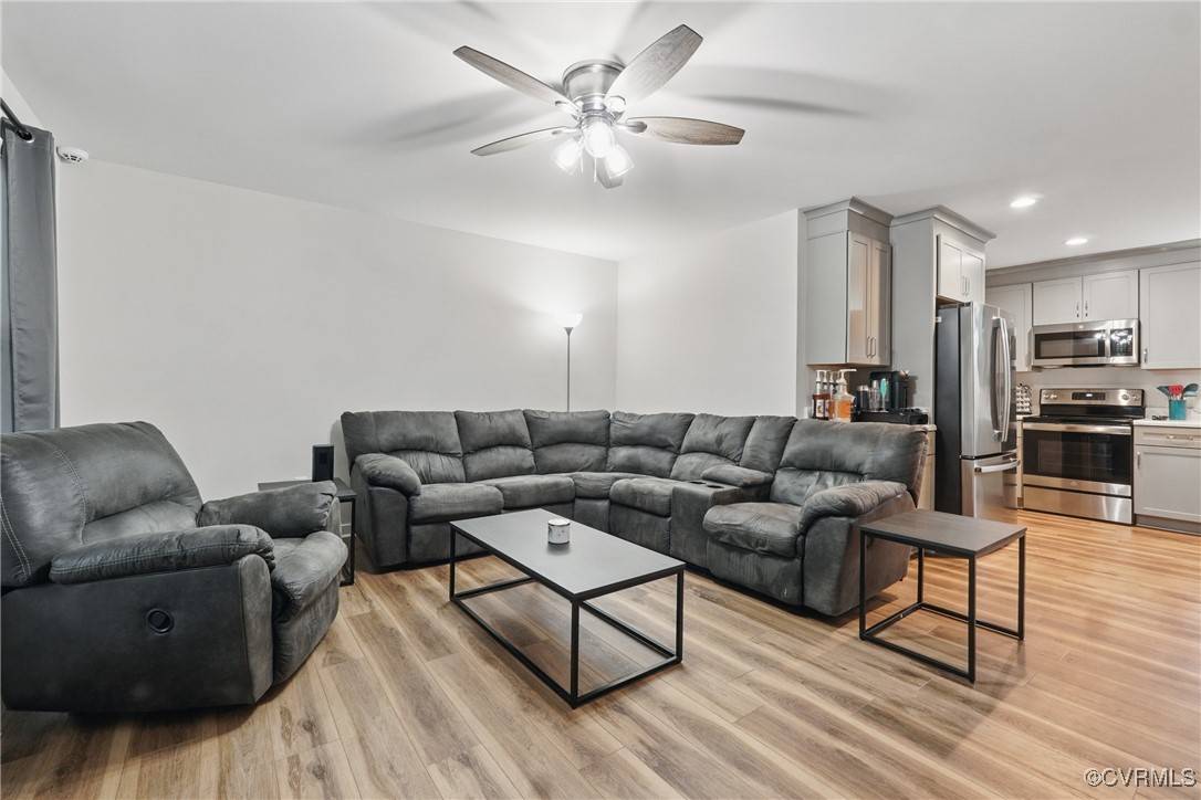 North Dinwiddie, VA 23805,13706 Halifax RD