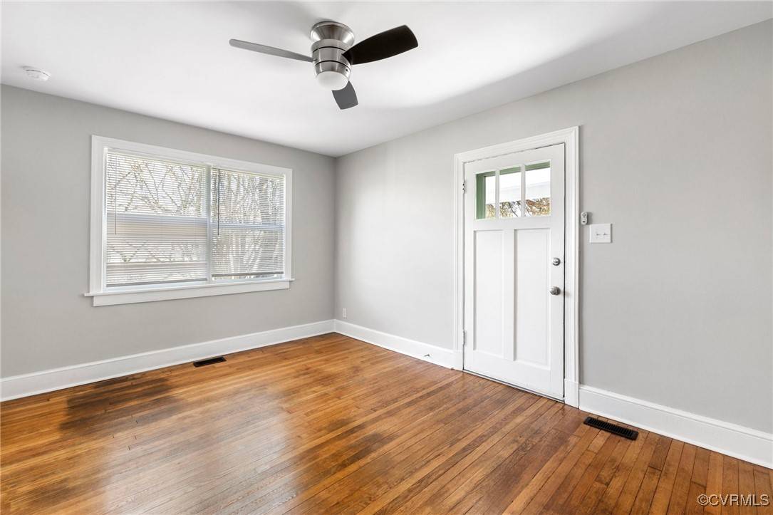 Petersburg, VA 23803,2115 Dupuy RD
