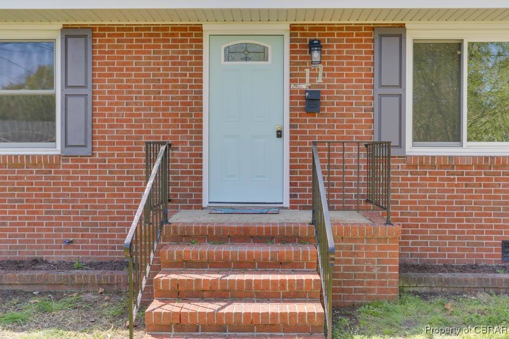 Hampton, VA 23661,17 Briar DR