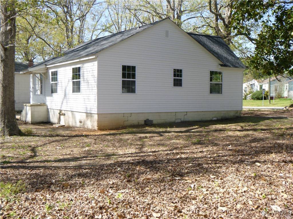 Blackstone, VA 23824,609 Nottoway AVE