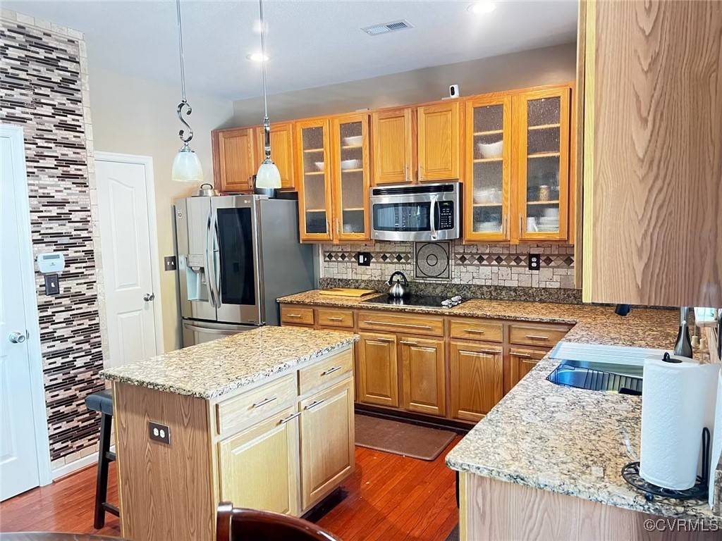 Suffolk, VA 23435,502 Peafowl CT