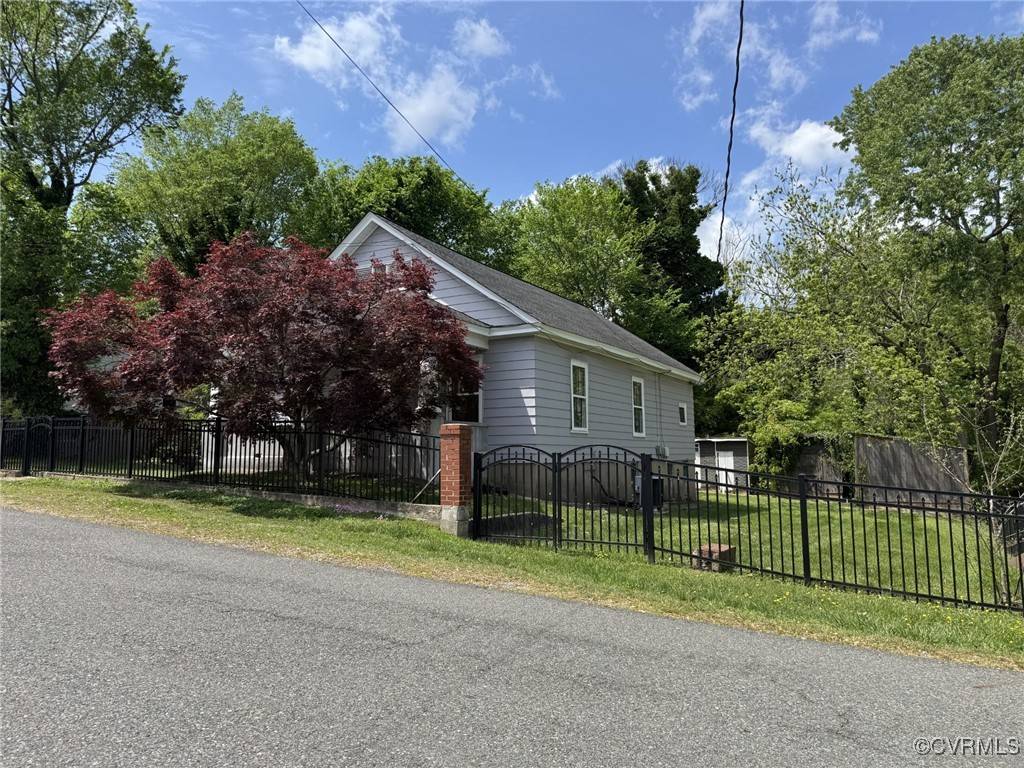 Highland Springs, VA 23075,122 N Elm AVE