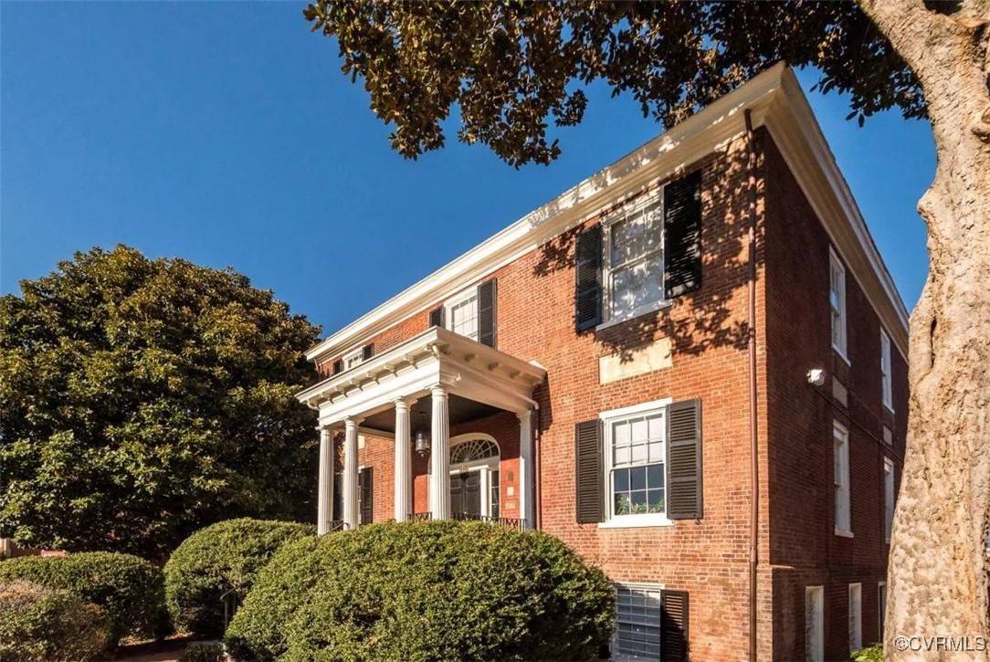Richmond, VA 23220,1142 W Grace ST #108