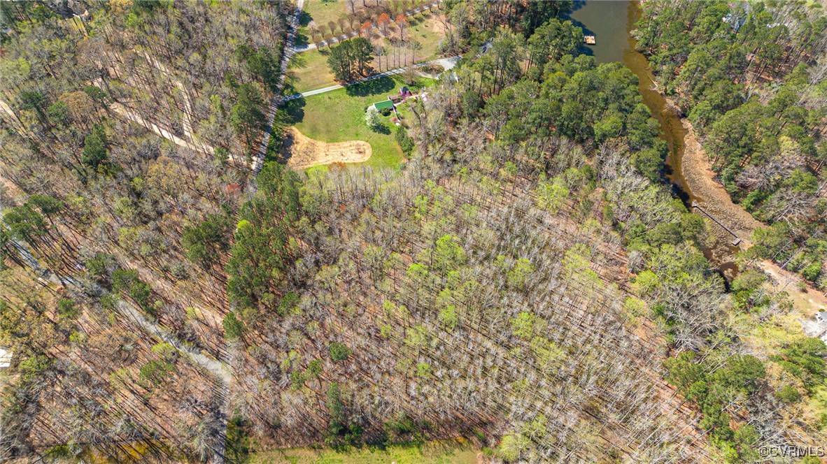 Kilmarnock, VA 22482,17 Pine Reach DR