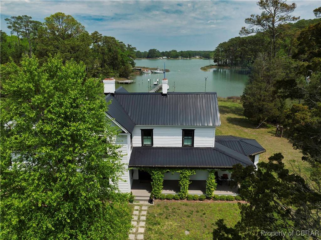 Port Haywood, VA 23138,110 Brush Neck RD