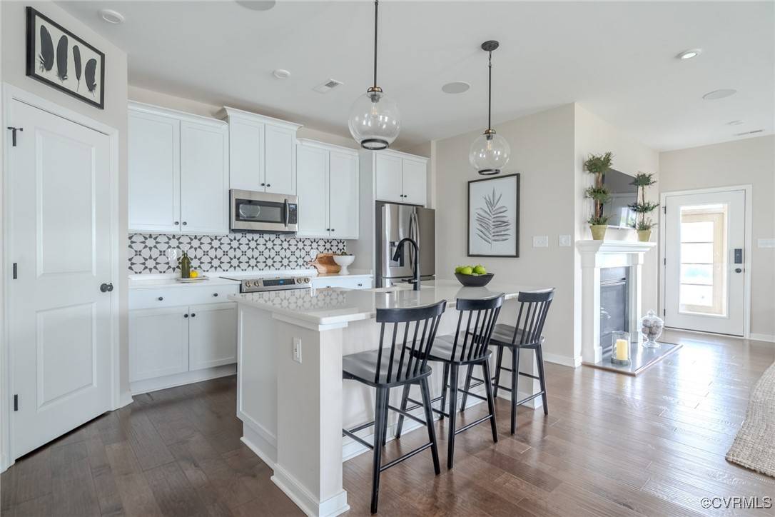Moseley, VA 23120,5543 Riggs DR