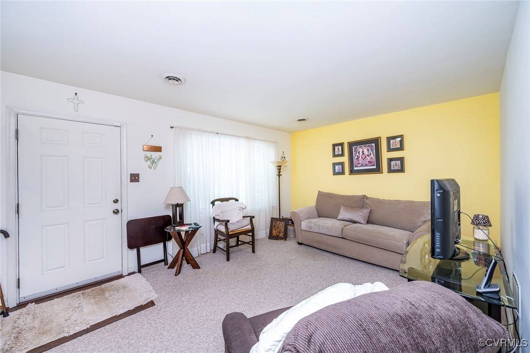 North Chesterfield, VA 23235,7908 Provincetown DR