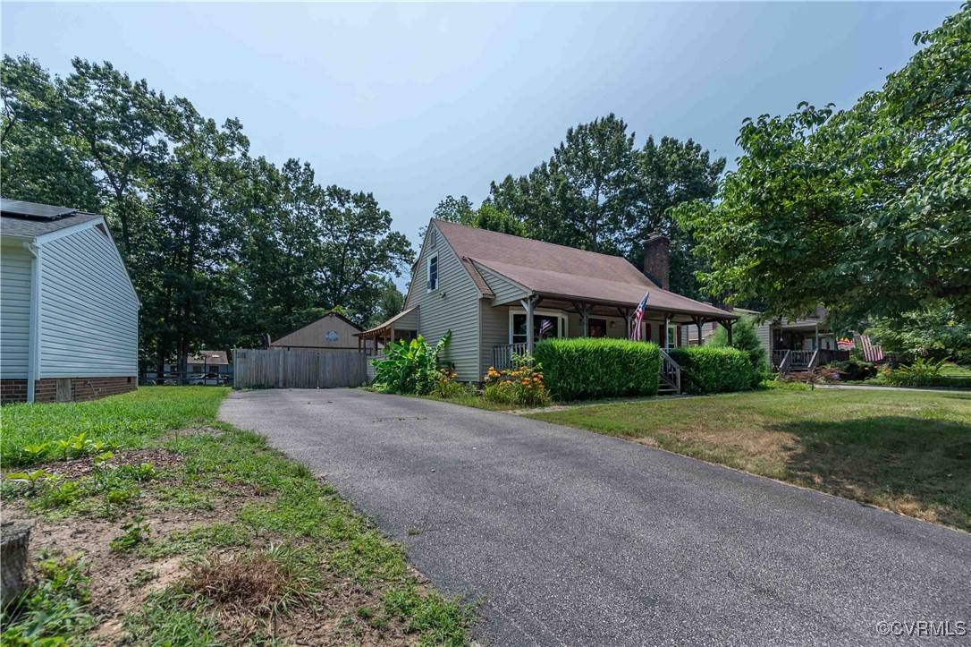 North Chesterfield, VA 23237,9323 Edington DR