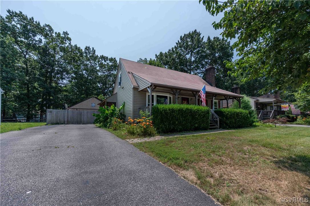 North Chesterfield, VA 23237,9323 Edington DR