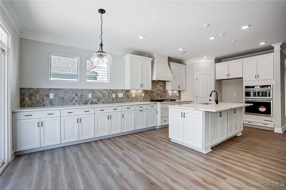 Suffolk, VA 23434,102 Waggle DR