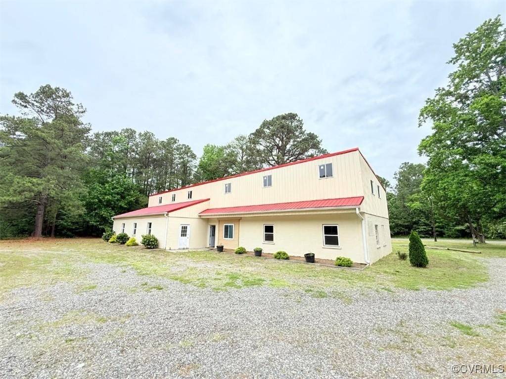 Tappahannock, VA 22560,7154 Richmond HWY