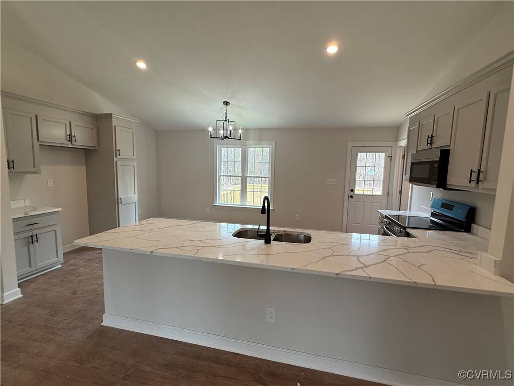 Dunnsville, VA 22454,008 Barefords Mill RD