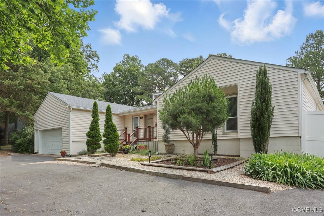 North Chesterfield, VA 23236,711 Greencastle RD
