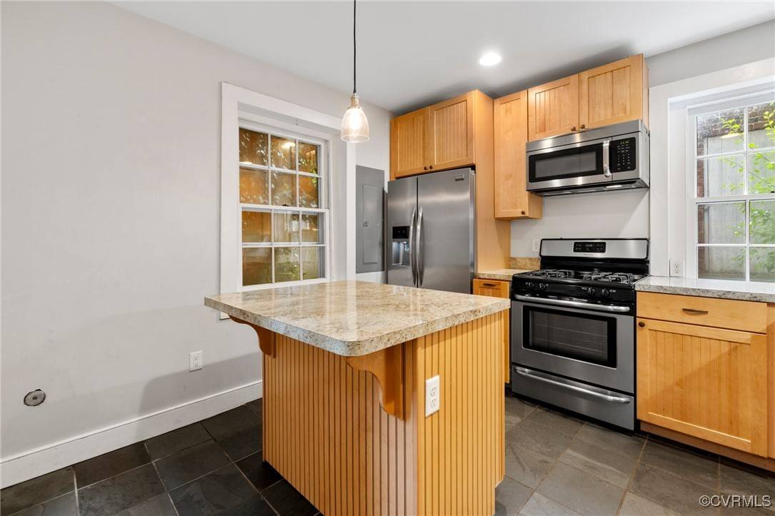 Richmond, VA 23223,2502 E Grace ST