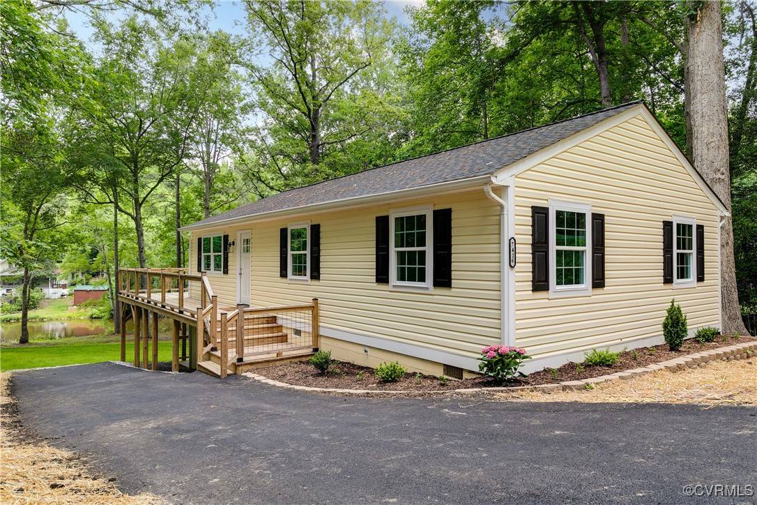 New Kent, VA 23141,7416 Lakeshore DR