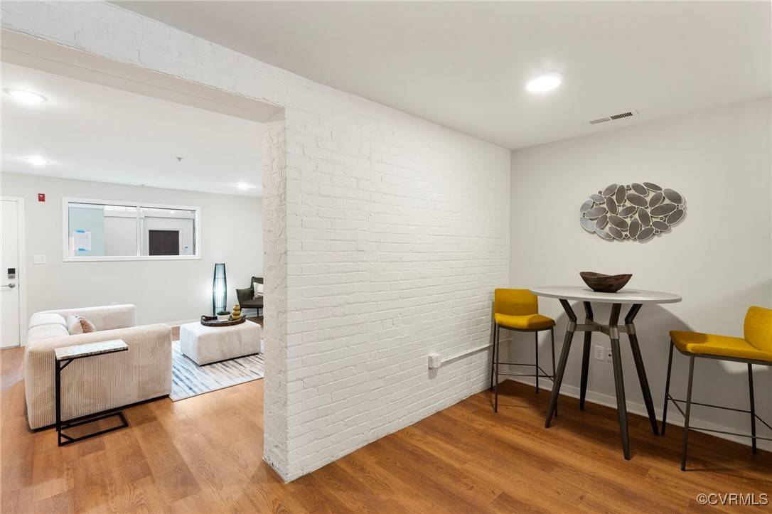 Richmond, VA 23230,1716 Summit AVE #18