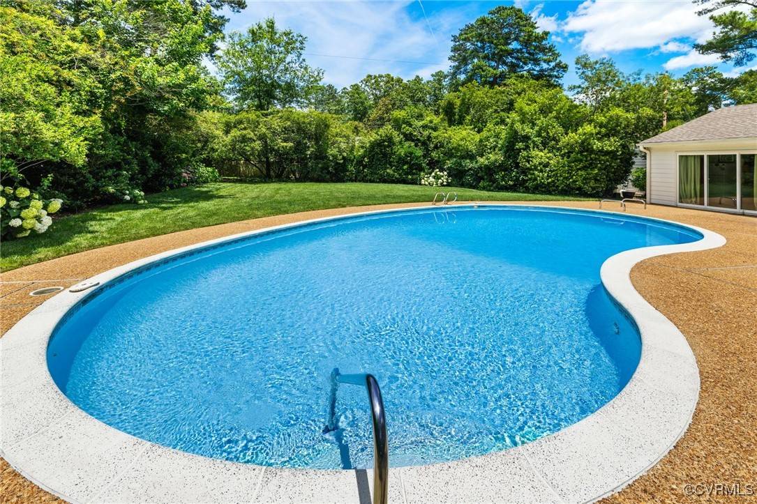 Henrico, VA 23229,8950 Bellefonte RD