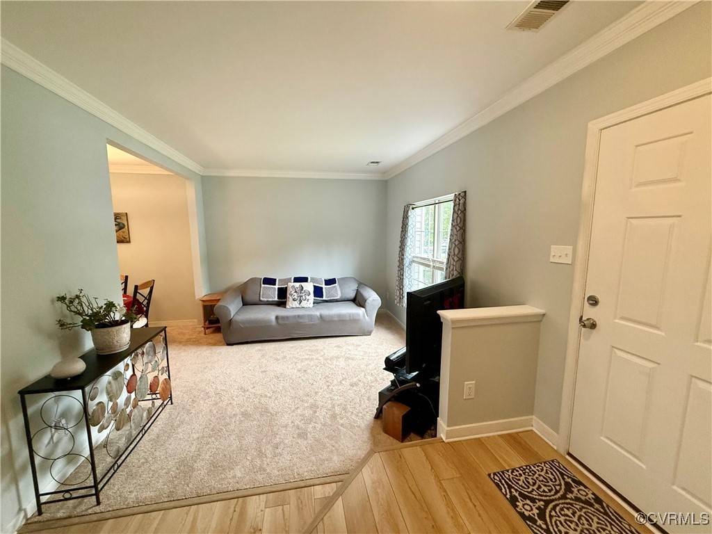 Henrico, VA 23228,8741 Springwater DR